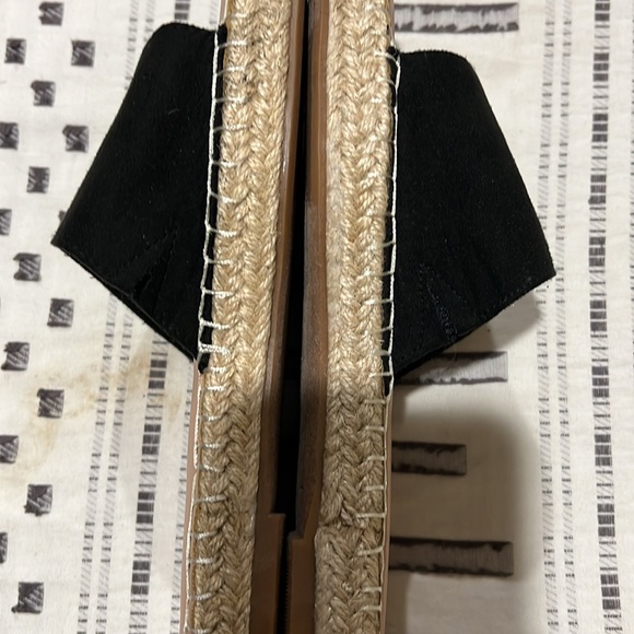 Old navy black espadrille flat slides - Picture 2 of 5